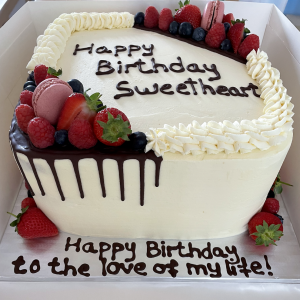 Big Birthday Cake - Vanilla and Fruits Cake